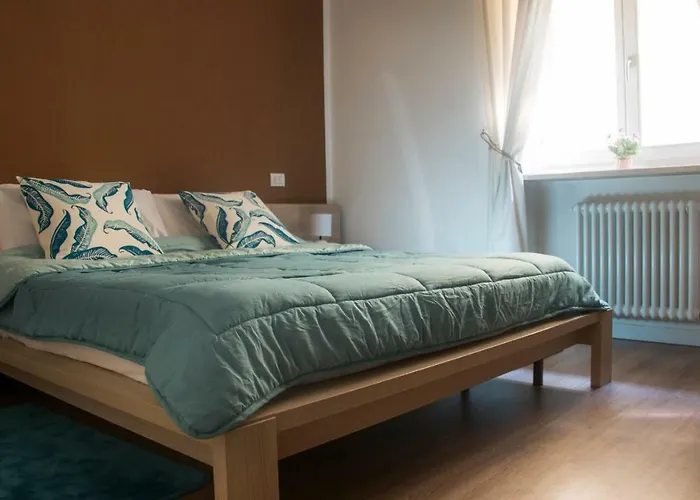 Leoncino Apartment 2